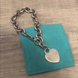 Tiffany & Co. Heart Tag Link Bracelet